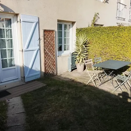 Апартаменты T2 Nid Serein, Jardin, Calme, Proche Centre-ville, Port, Plages Курсёль-сюр-Мер