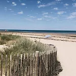 T2 Nid Serein, Jardin, Calme, Proche Centre-ville, Port, Plages 公寓 *