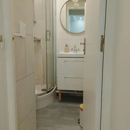 T2 Nid Serein, Jardin, Calme, Proche Centre-ville, Port, Plages *